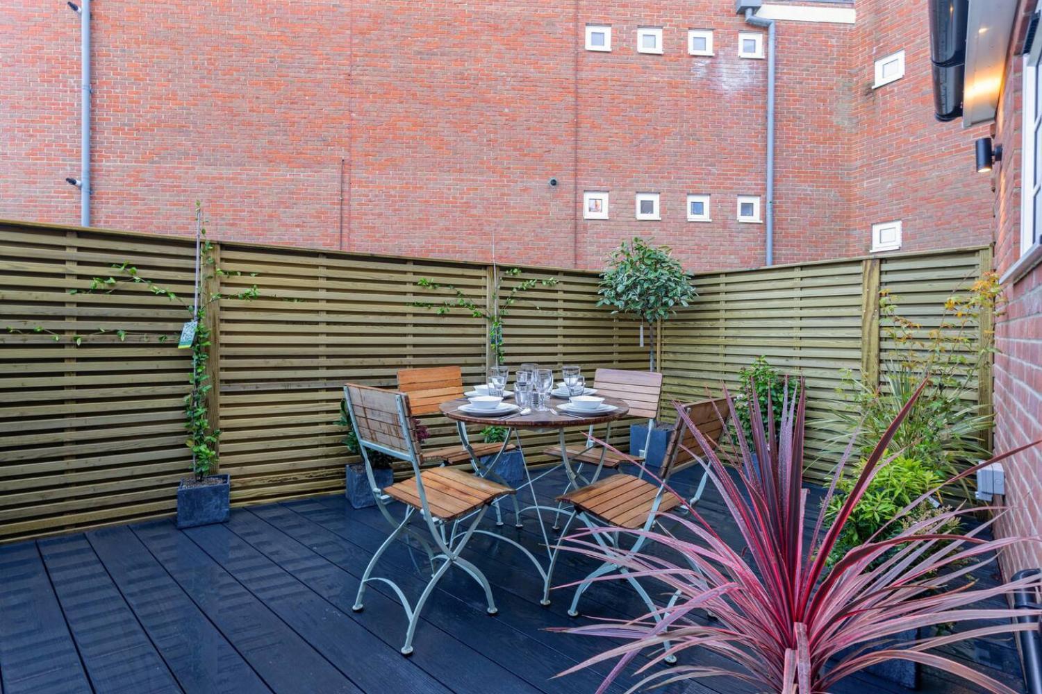 2 Bedrooms Stunning Westgate Cottage Retreat, Central Winchester, Free On-Street Parking Permit, With Garden Close To Cathedral - Sleeps 6, Pets Are Welcome, Summer Special Offer! - By Blue Puffin Stays Dış mekan fotoğraf