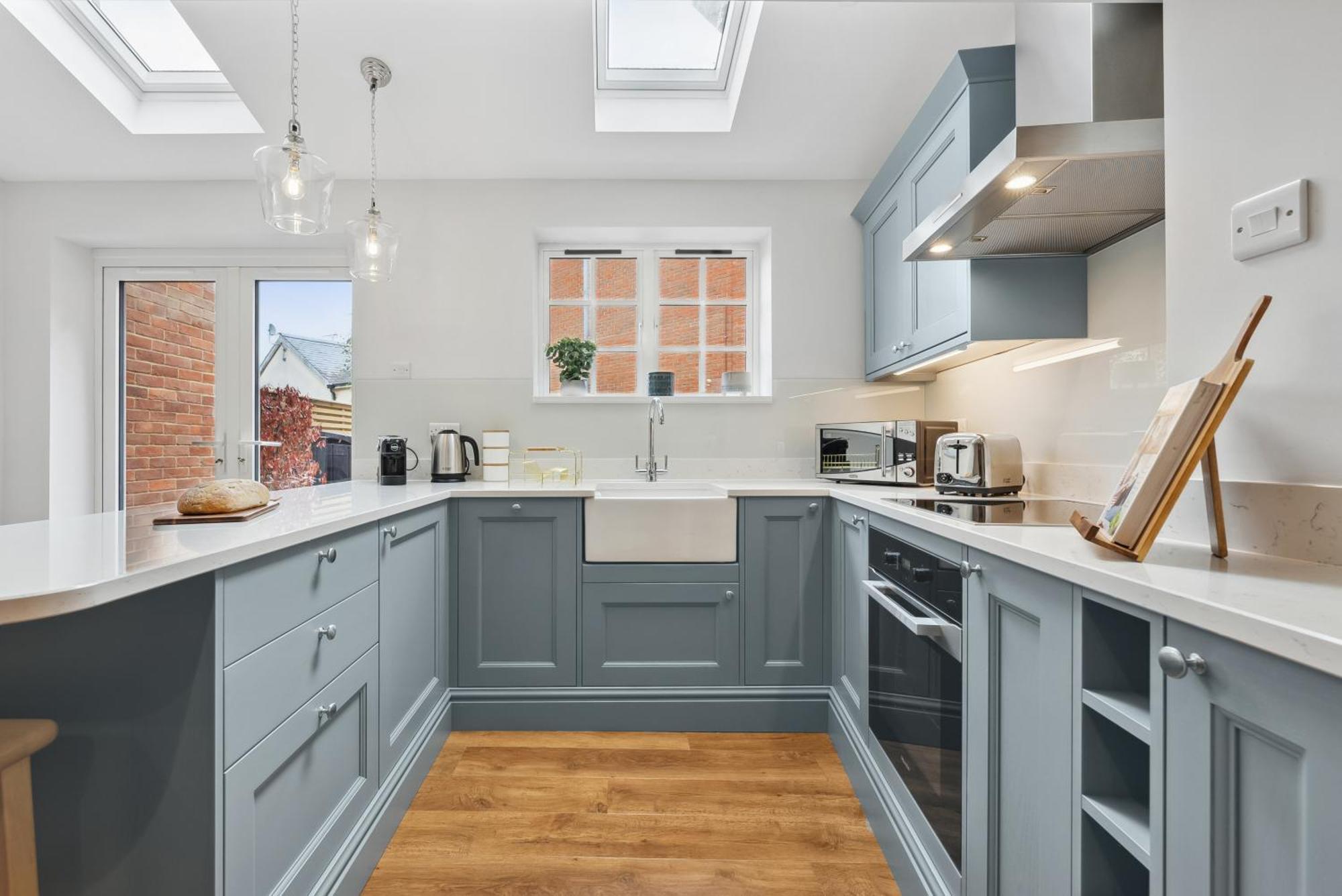 2 Bedrooms Stunning Westgate Cottage Retreat, Central Winchester, Free On-Street Parking Permit, With Garden Close To Cathedral - Sleeps 6, Pets Are Welcome, Summer Special Offer! - By Blue Puffin Stays Dış mekan fotoğraf