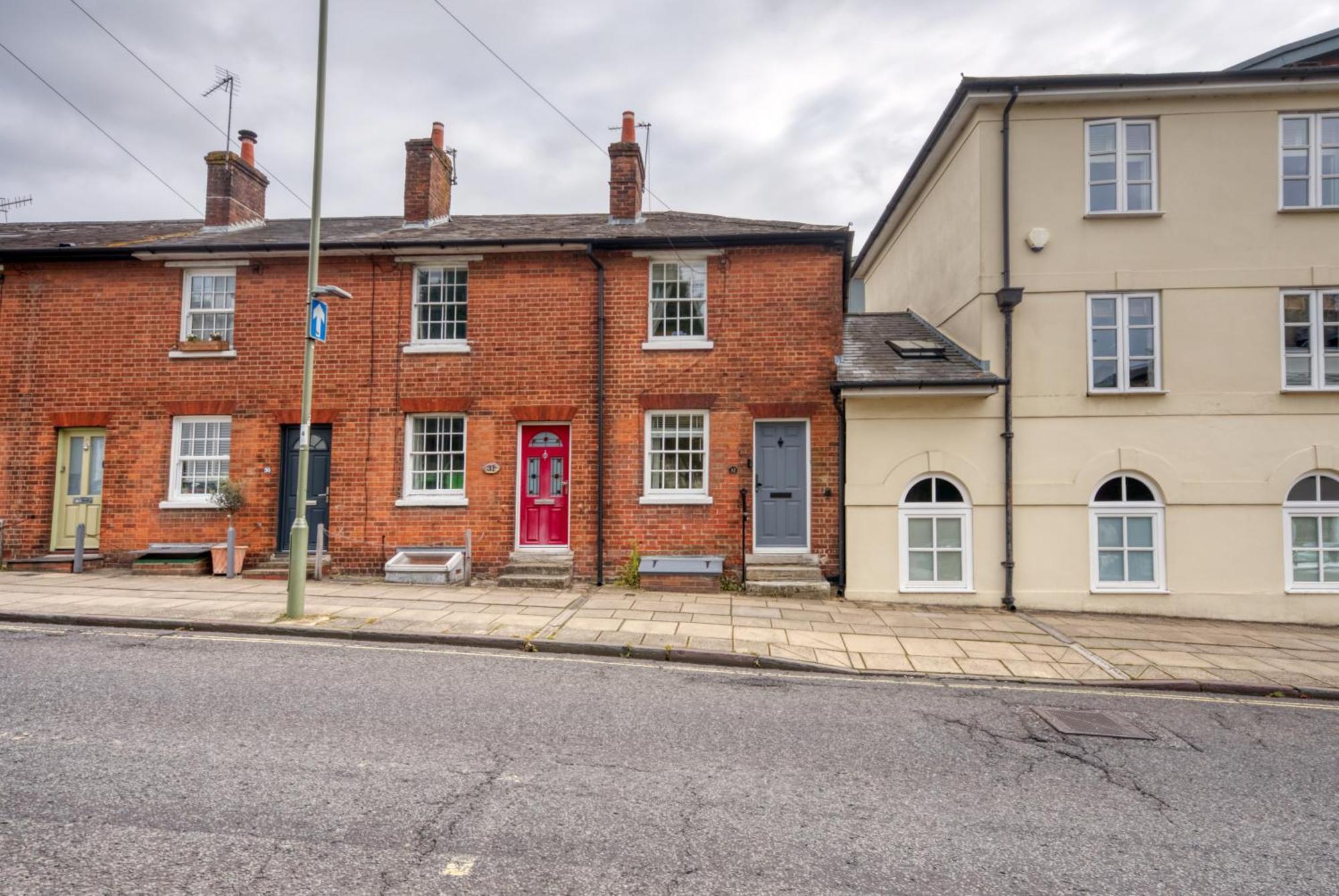 2 Bedrooms Stunning Westgate Cottage Retreat, Central Winchester, Free On-Street Parking Permit, With Garden Close To Cathedral - Sleeps 6, Pets Are Welcome, Summer Special Offer! - By Blue Puffin Stays Dış mekan fotoğraf